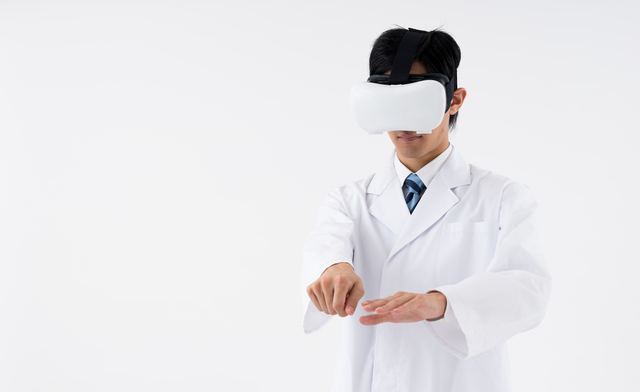 VR（仮想現実）技術が活用される業界まとめ2【介護・医療・教育分野】