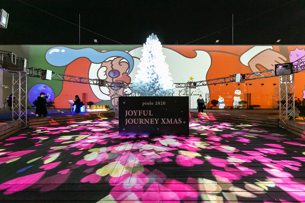 2020年クリスマス 姫路駅3拠点でウシオの光と映像がファンタジーな夜を演出
